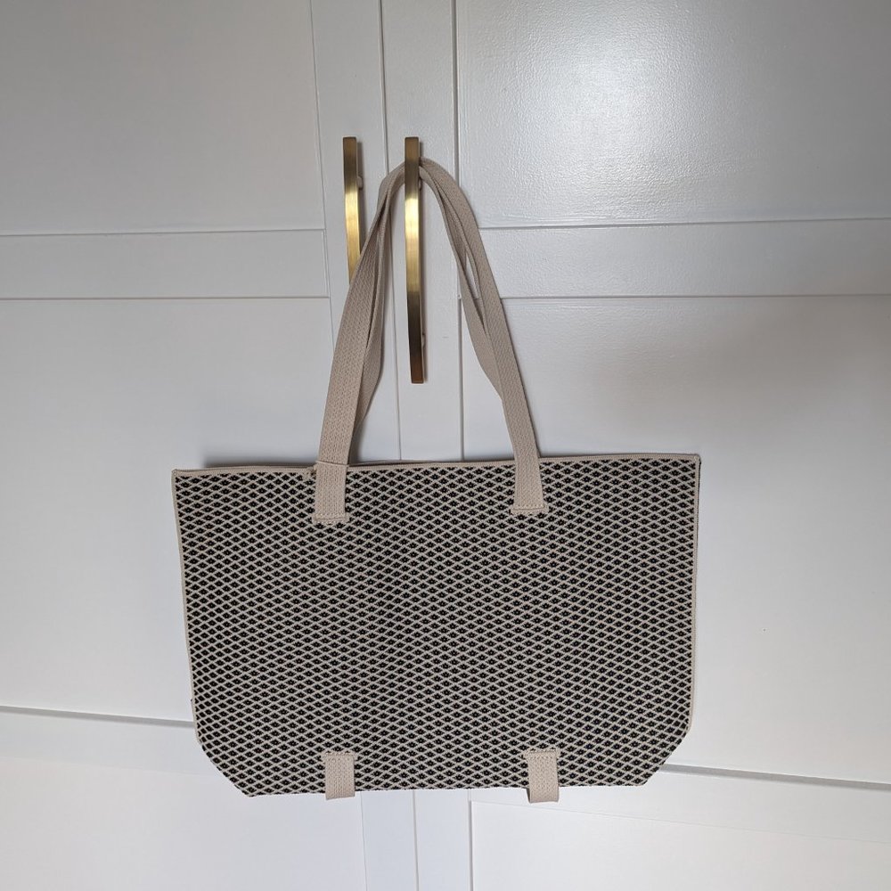 NWT Zahara Tote - Black and White (Dust bag inc)